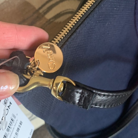 Authentic CLARE V Suede leather/leather strap zip top clutch/Crossbody - Picture 5 of 15